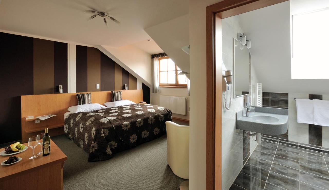 Hotel Galant Mikulov Dış mekan fotoğraf