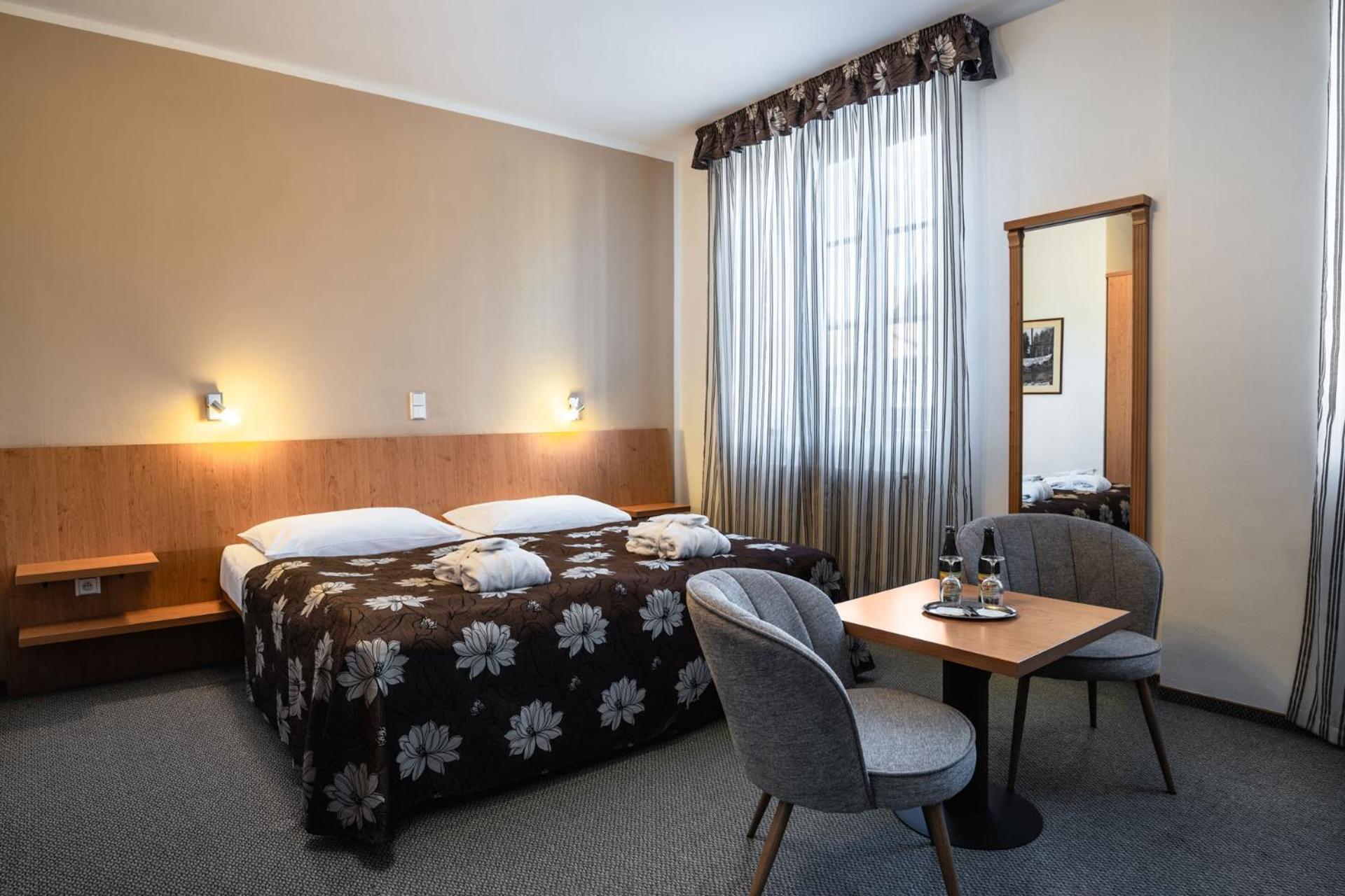 Hotel Galant Mikulov Dış mekan fotoğraf