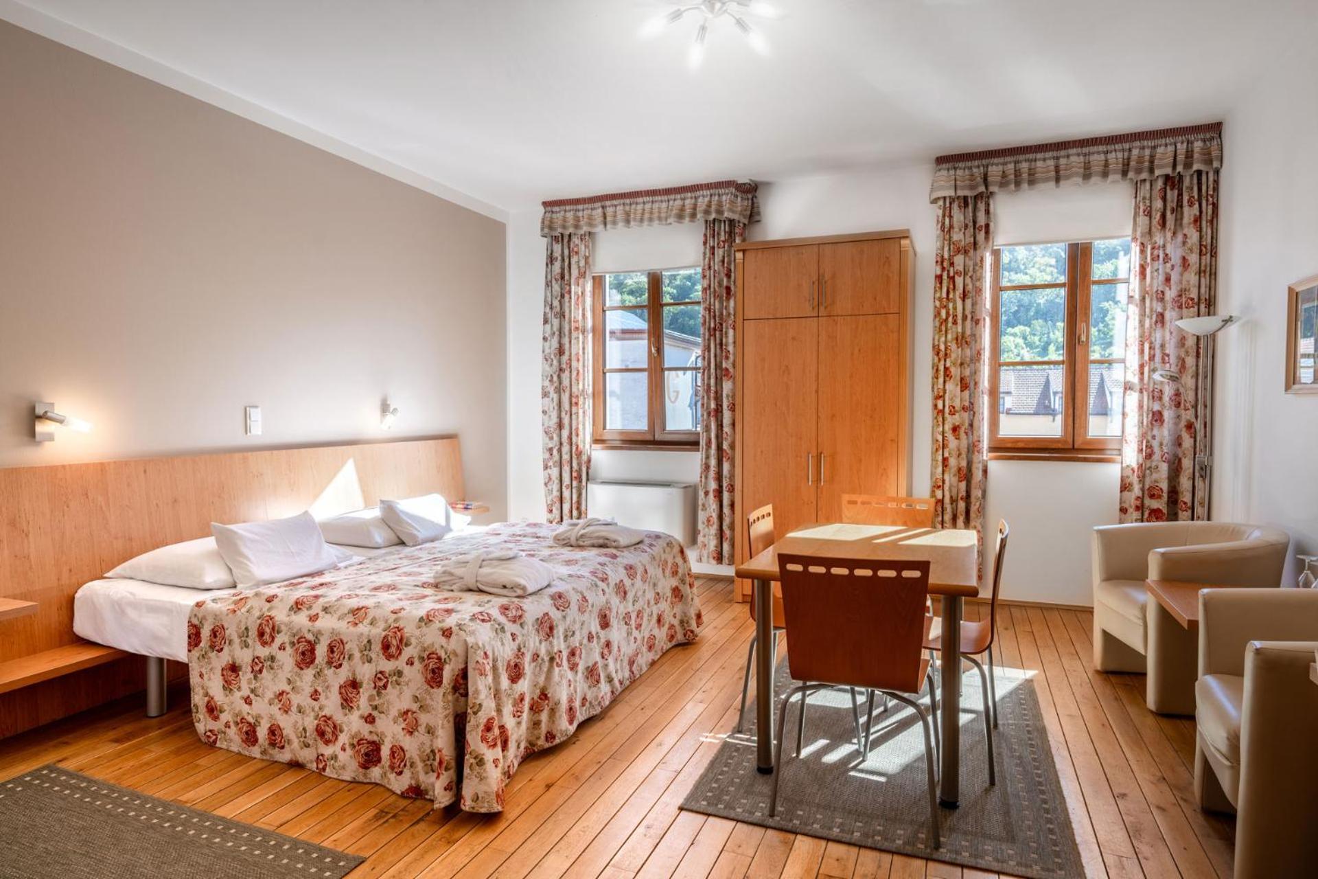 Hotel Galant Mikulov Dış mekan fotoğraf