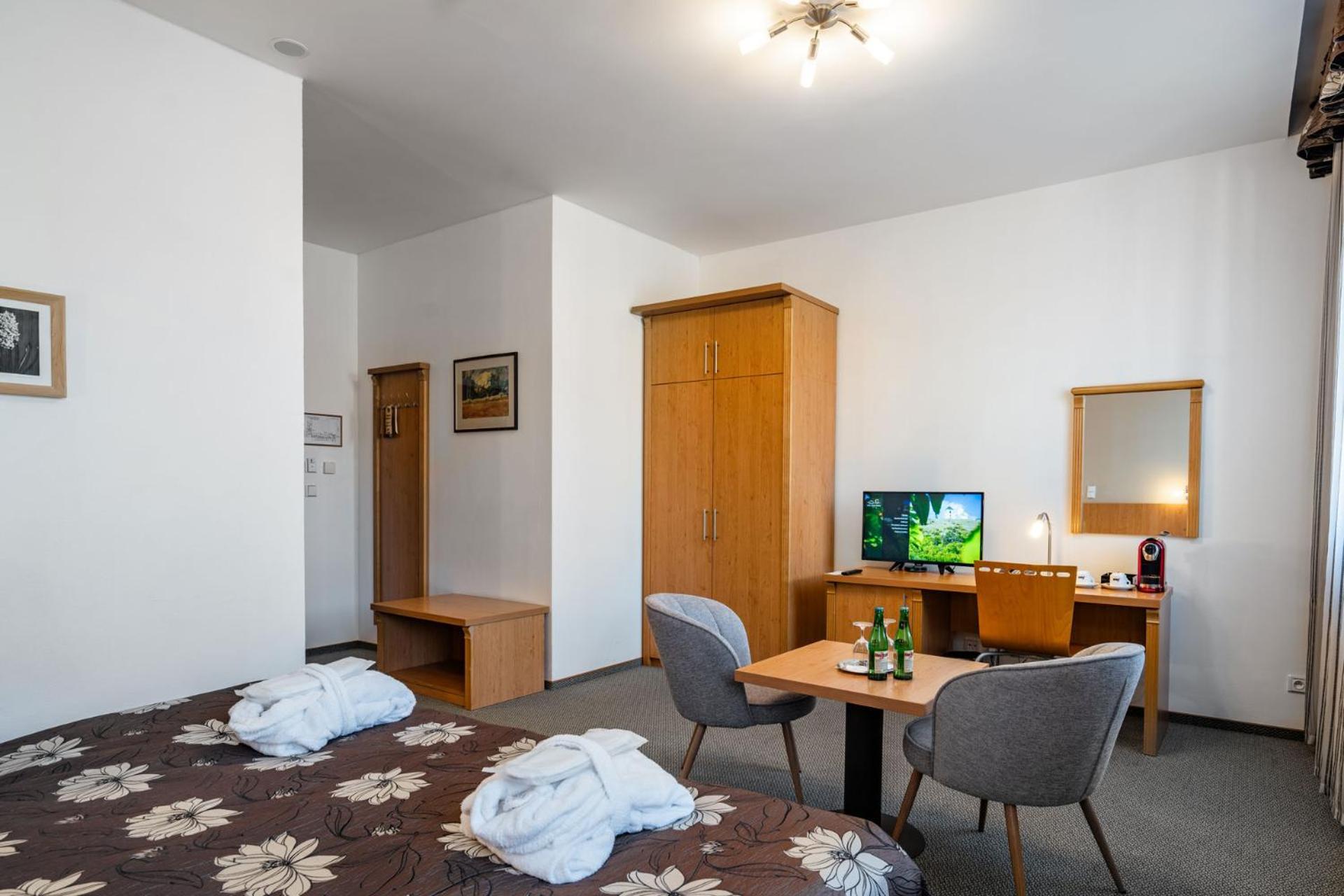 Hotel Galant Mikulov Dış mekan fotoğraf